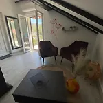 Apartmani Grebastica *