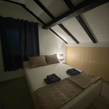 Apartmani Grebastica Apartment Grebastica