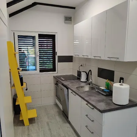 דירה Dumo Apartments Grebastica *