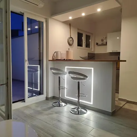 דירה Dumo Apartments Grebastica