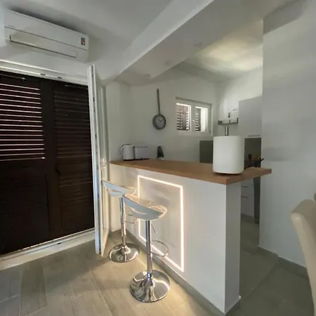 דירה Dumo Apartments Grebastica *
