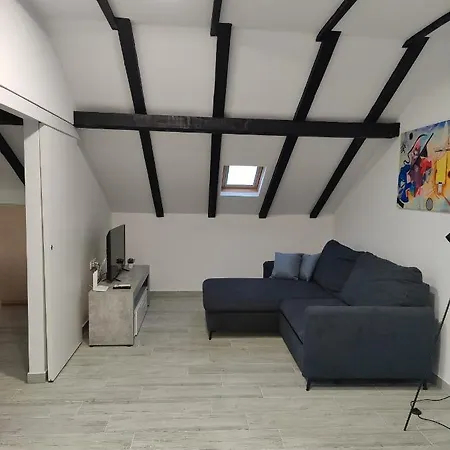 Dumo Apartments Grebastica