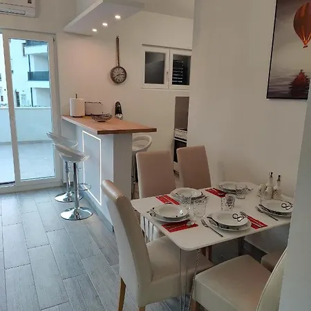דירה Dumo Apartments Grebastica Grebaštica