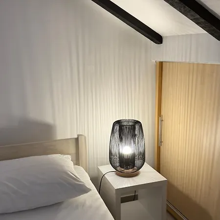 Dumo Apartments Grebastica *