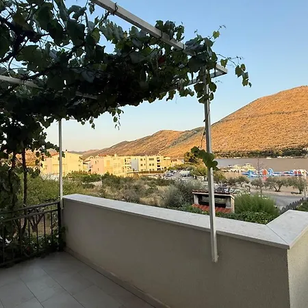 Lejlighed Apartmani Grebastica *