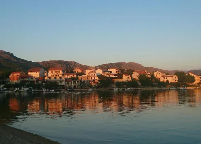 Apartmani Grebastica 아파트 Grebaštica