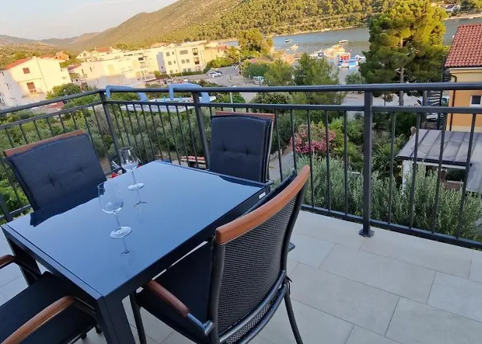 Apartmani Grebastica * Grebaštica