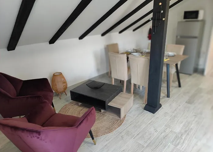 Apartmani Grebastica *