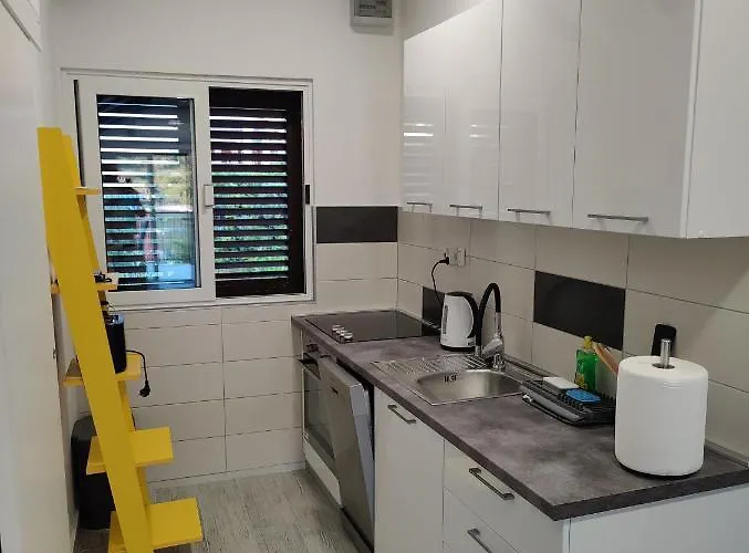 아파트 Apartmani Grebastica *