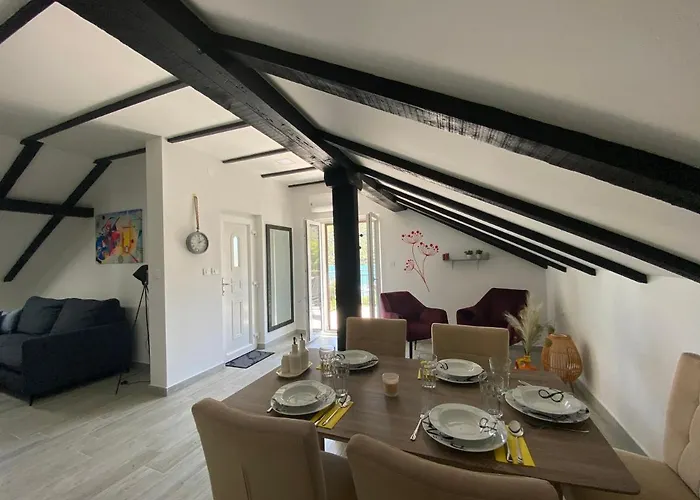 Apartmani Grebastica * Grebaštica