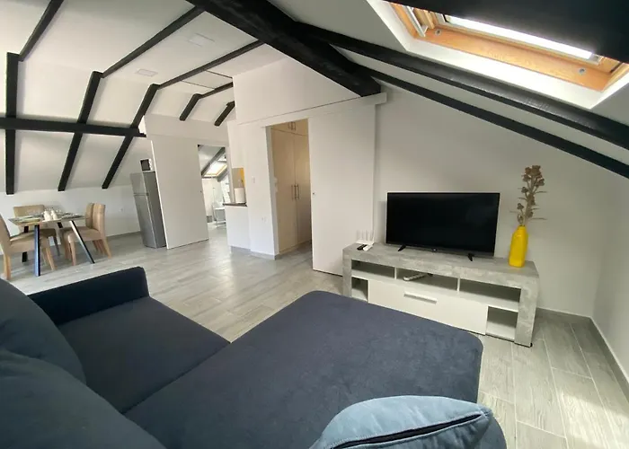 Apartmani Grebastica *