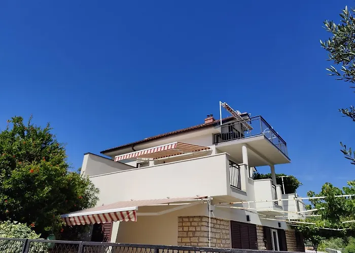 아파트 Apartmani Grebastica